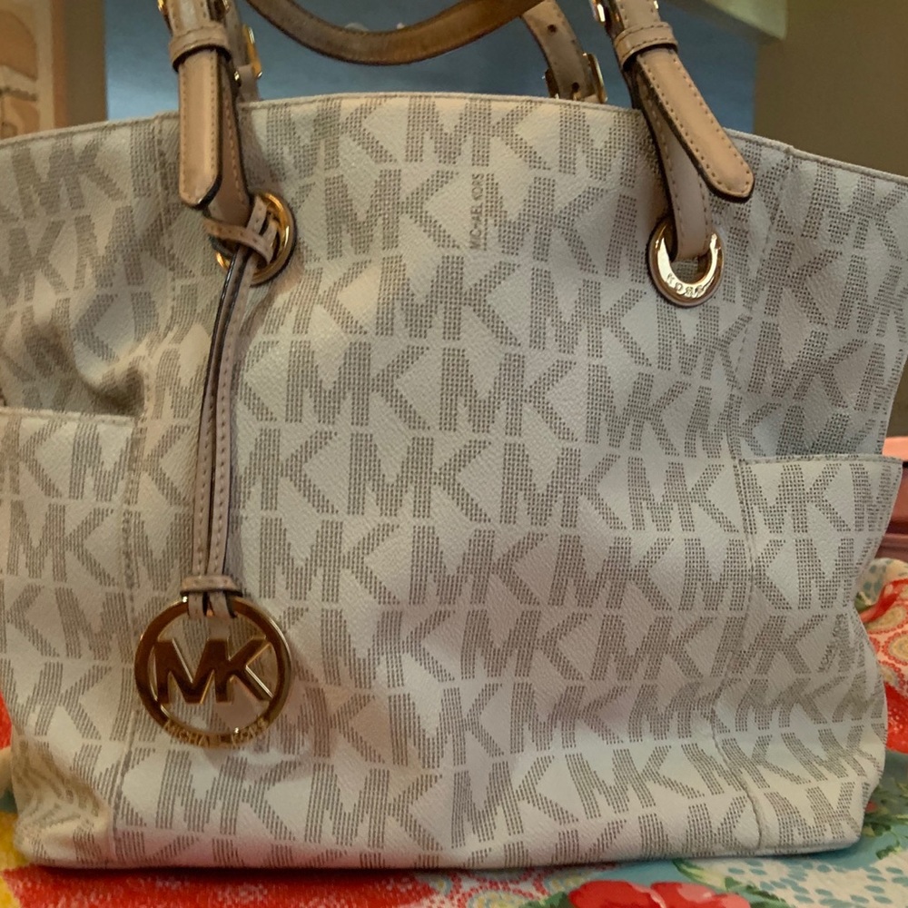 White& Gold Michael Kors Tote